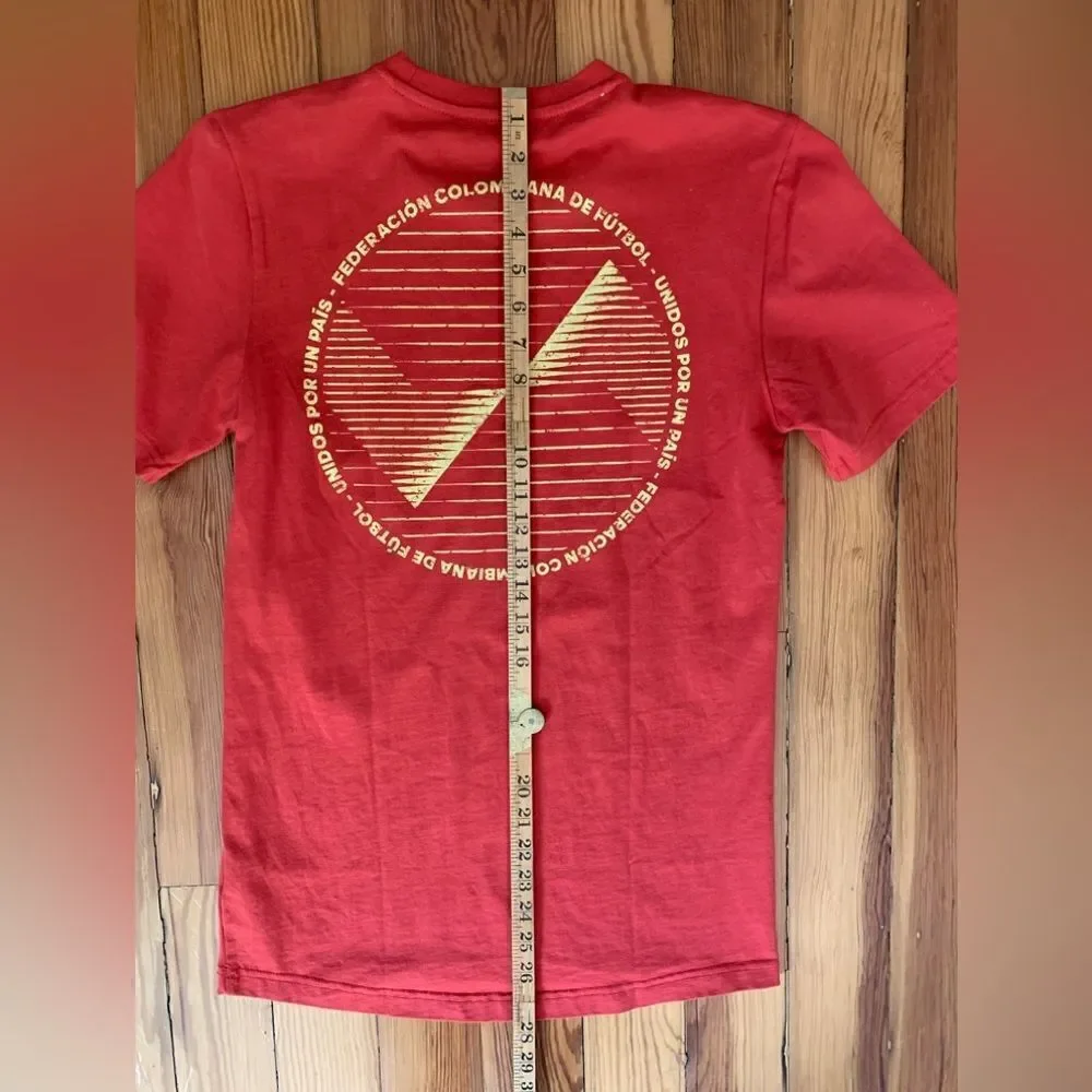 Adidas T-shirt